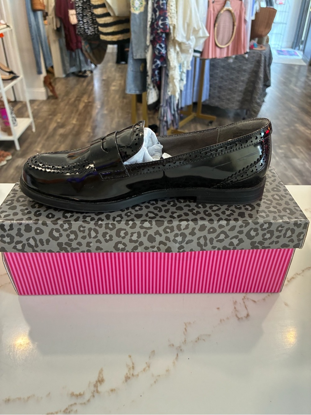 me too Black Patent Leather Women's Penny Loafers
